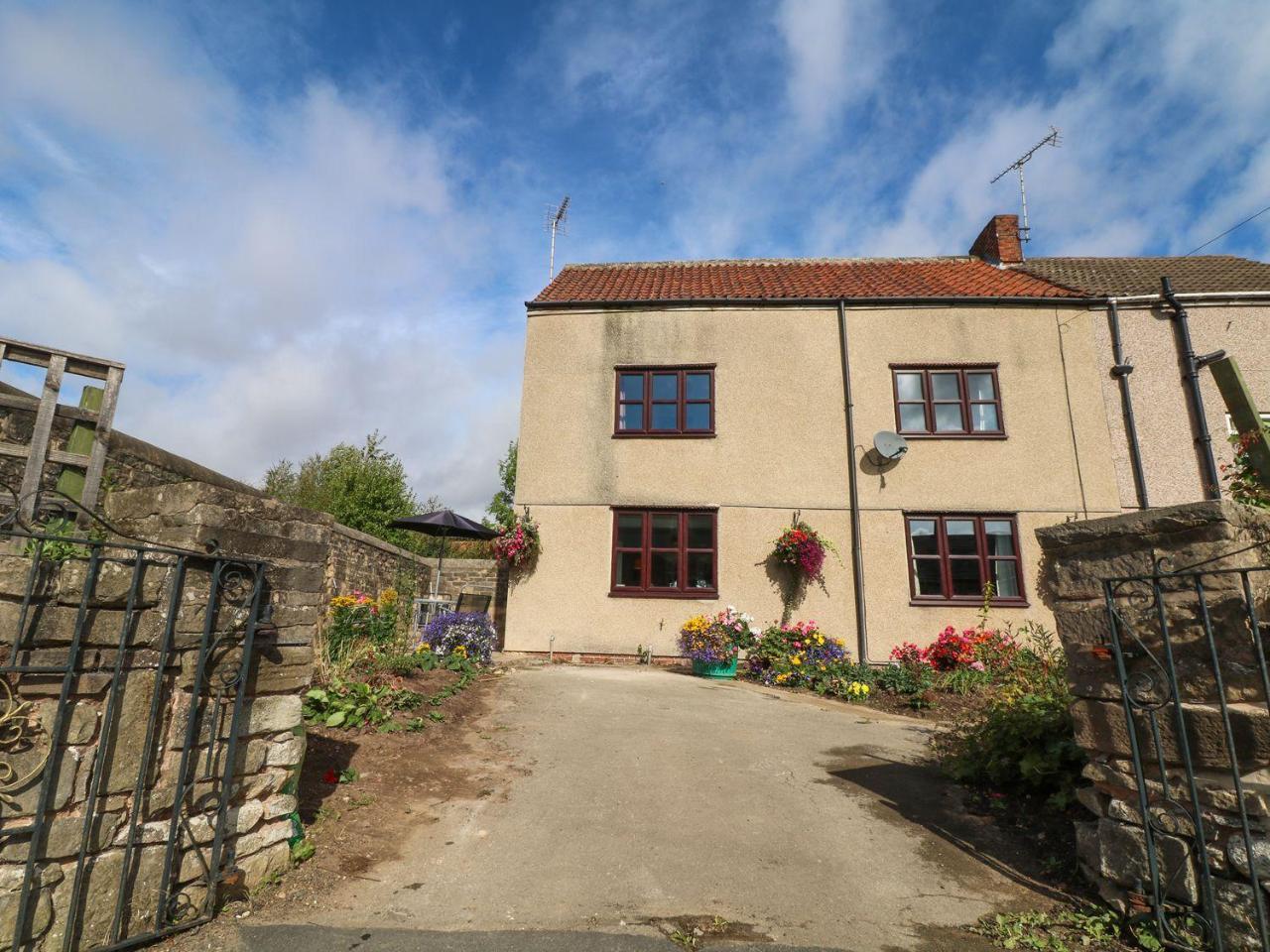 Dove Cottage Clowne Exterior foto